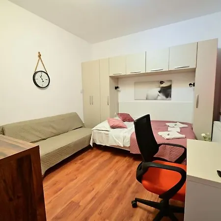 Flh - Bright And Cozy